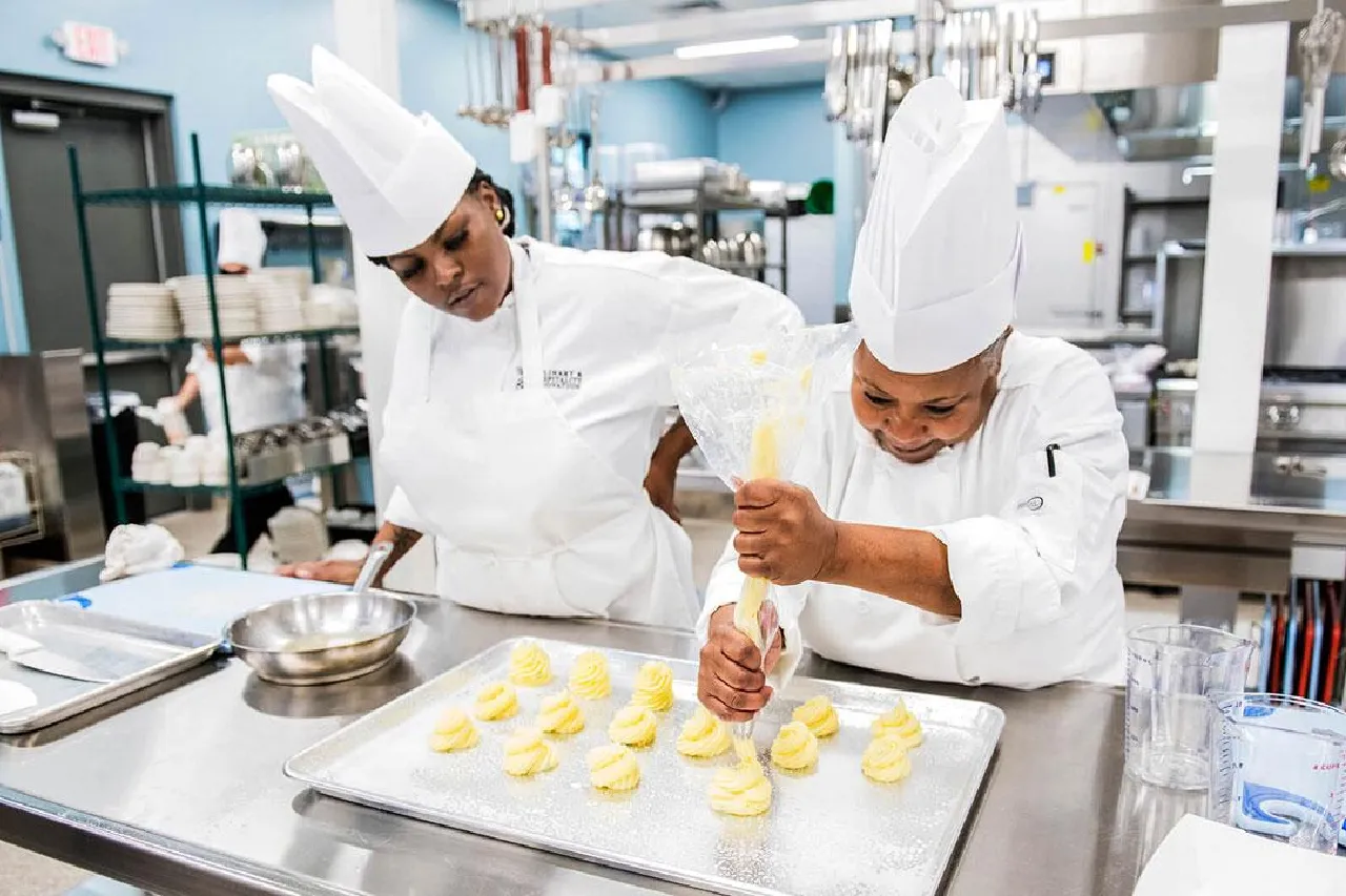 baking-pastry-arts-courses-switzerland.webp